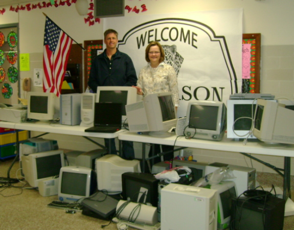 Andy Elofson collecting computers at Jefferson Elementary School